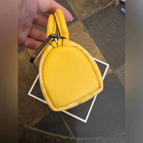 NWT Michael Kors Micro Duffle keychain - Picture 5 of 7